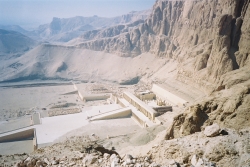 Khat-shepset's Temple, built by Sen-en-mut